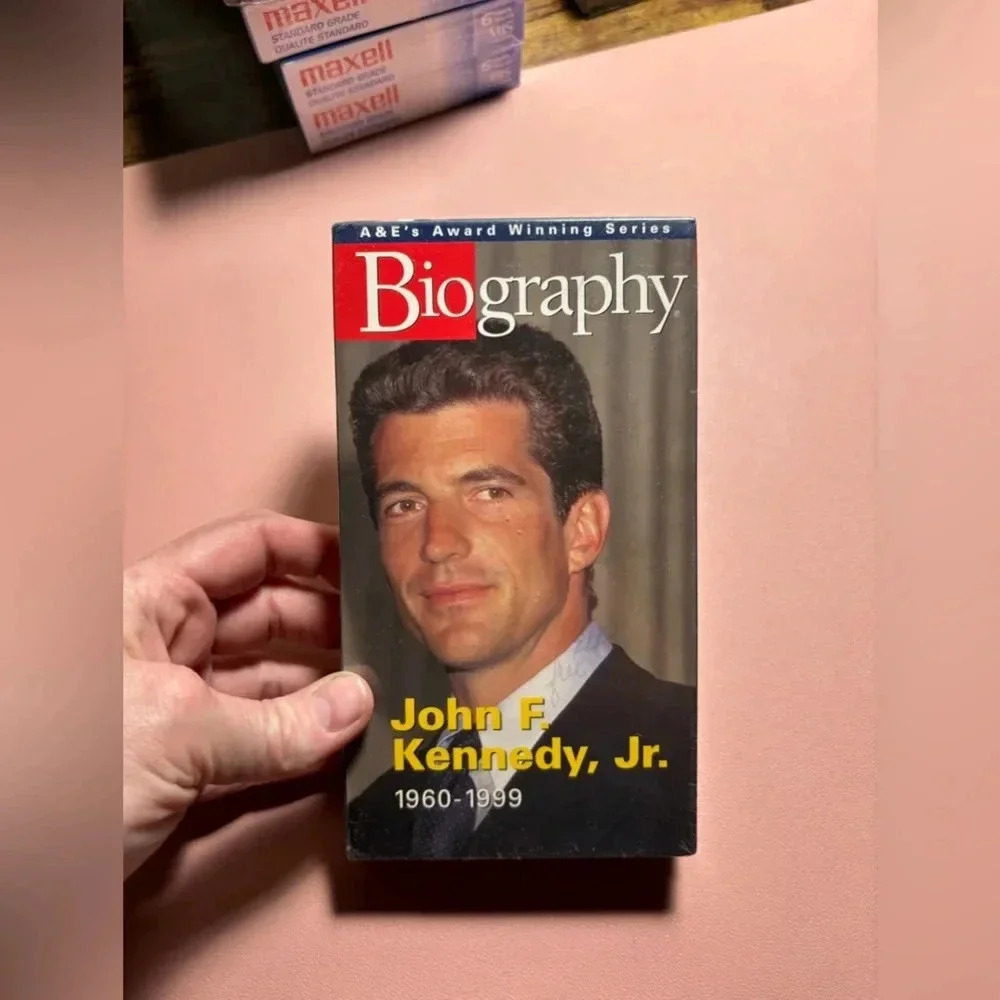 Biography: John F. Kennedy Jr. 1960-1999 (VHS, 1999) NEW SEALED